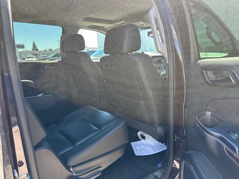 Used 2020 Chevrolet Suburban LT AWD/4WD image 38