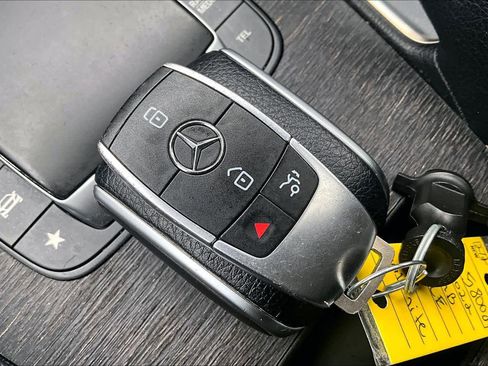 Used 2022 Mercedes-Benz GLE 350 4MATIC w/ 3rd Row Seat Package image 28
