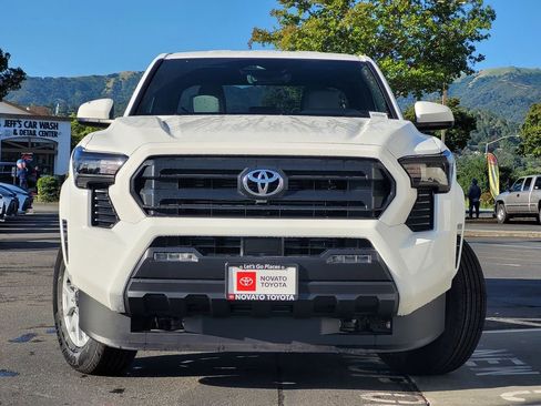 New 2026 Toyota Tacoma SR5 RWD image 2