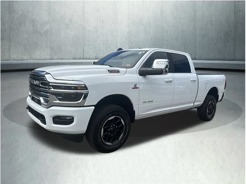 Used 2026 RAM 2500 Laramie AWD/4WD image 1