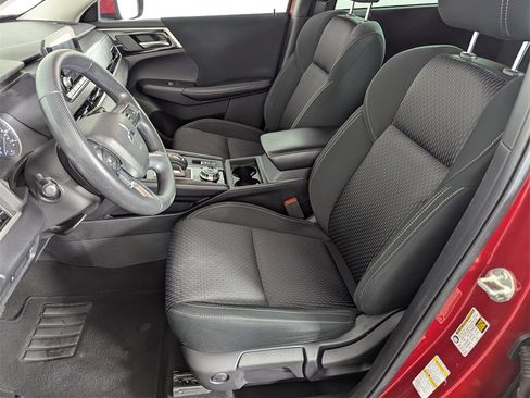 Used 2022 Mitsubishi Outlander ES image 12