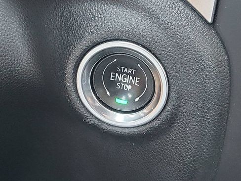 Used 2019 Chevrolet Silverado 1500 RST AWD/4WD image 22