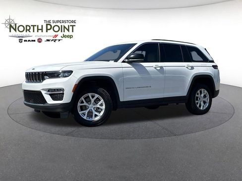 Certified 2023 Jeep Grand Cherokee Limited w/ Trailer Tow Prep Group (B) AWD/4WD image 1