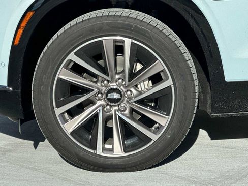 New 2026 Cadillac Vistiq Sport w/ LPO, Floor Liner Package image 24