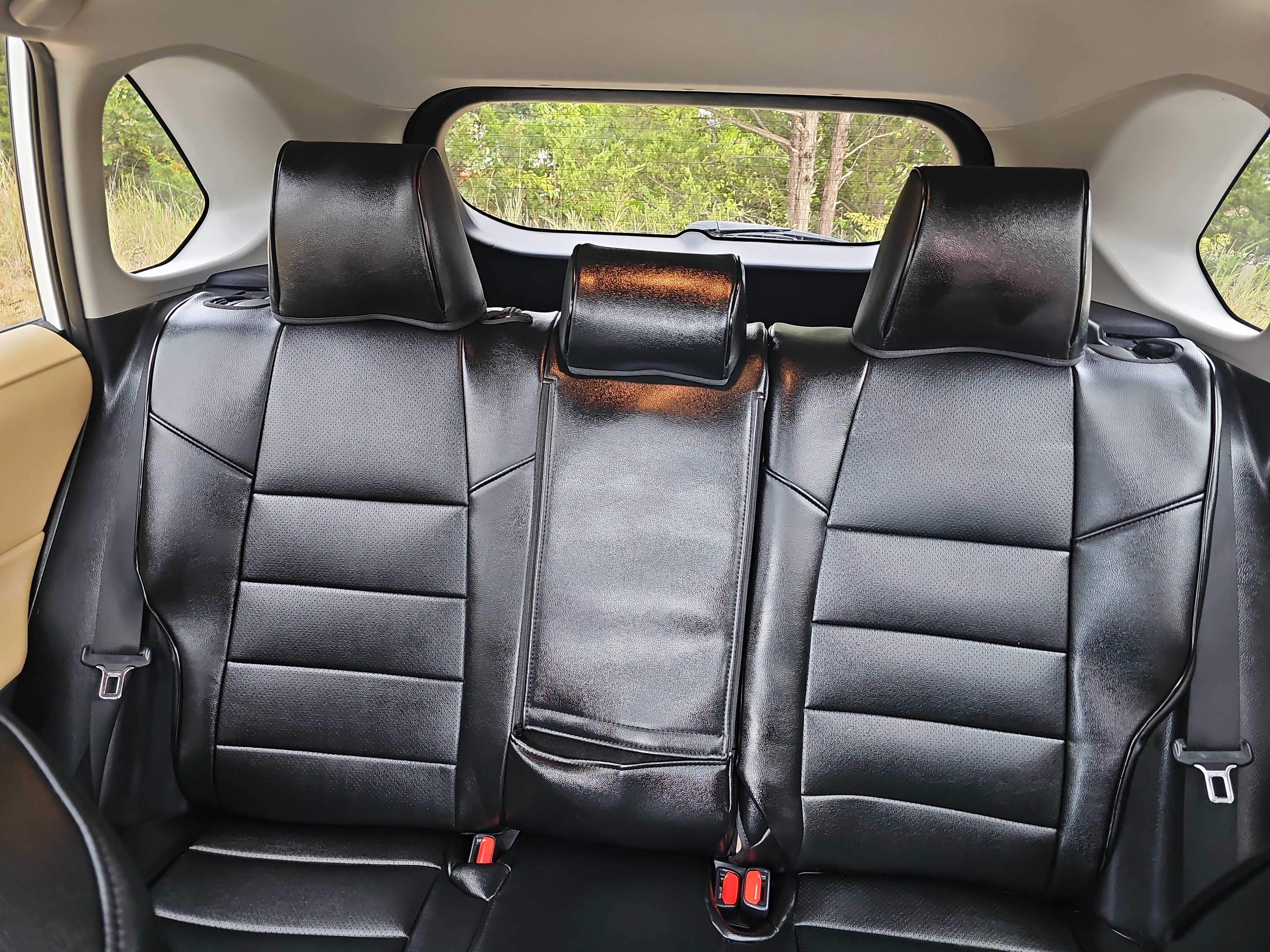 Used 2020 Toyota RAV4 XLE w/ Convenience Package FWD image 17