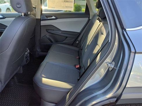 New 2024 Volkswagen Taos SE image 28