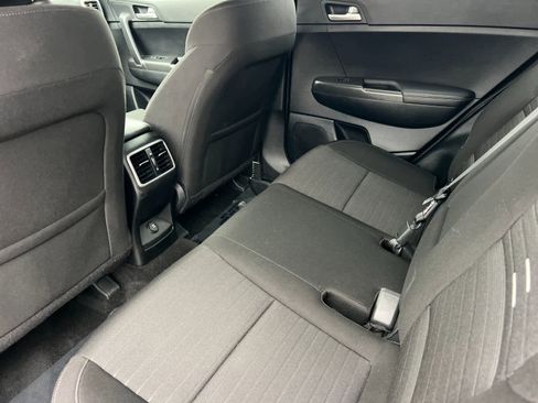 Used 2019 Kia Sportage LX w/ LX Popular Package image 4