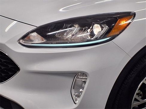 Certified 2021 Ford Escape SEL image 31