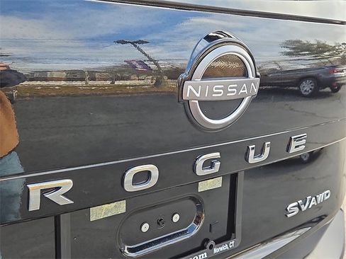 Used 2023 Nissan Rogue SV image 27