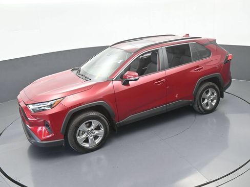 Used 2025 Toyota RAV4 XLE w/ Convenience Package FWD image 46