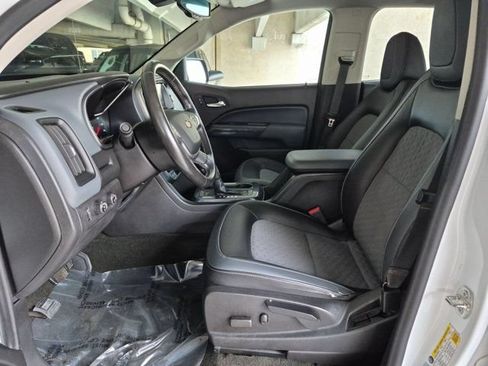 Used 2015 Chevrolet Colorado Z71 AWD/4WD image 9