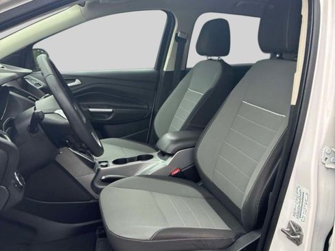 Used 2014 Ford Escape SE w/ Equipment Group 201A AWD/4WD image 2