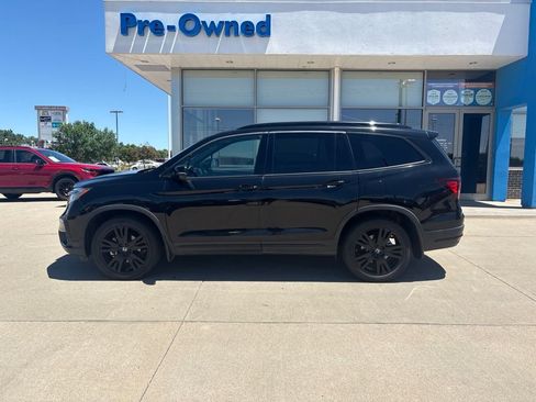 Certified 2021 Honda Pilot Black Edition image 8
