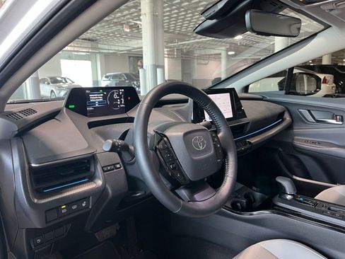 Used 2026 Toyota Prius XLE FWD image 18