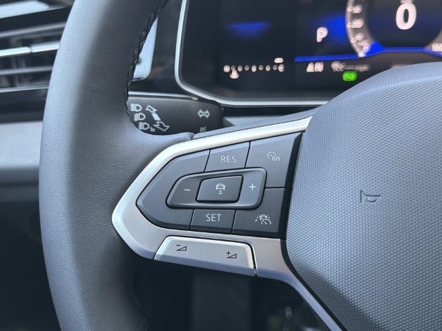 New 2026 Volkswagen Jetta SE FWD image 18