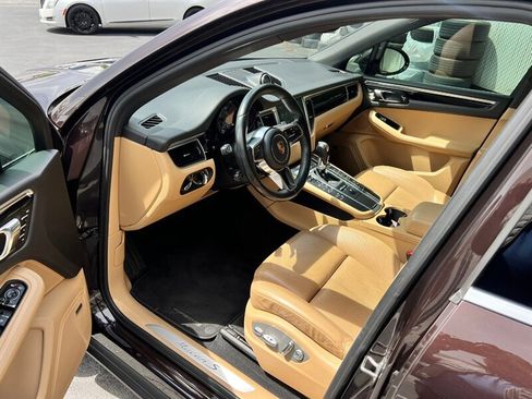 Used 2017 Porsche Macan S AWD/4WD image 16