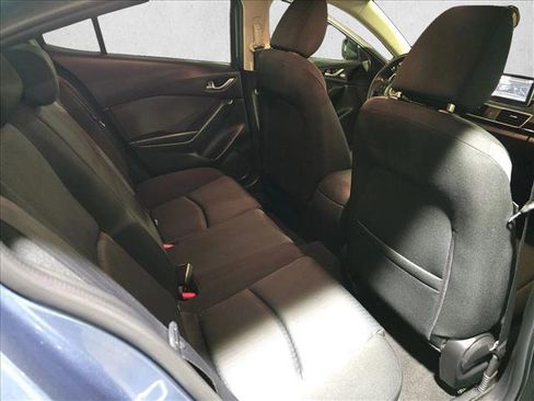 Used 2015 MAZDA MAZDA3 i Sport image 11