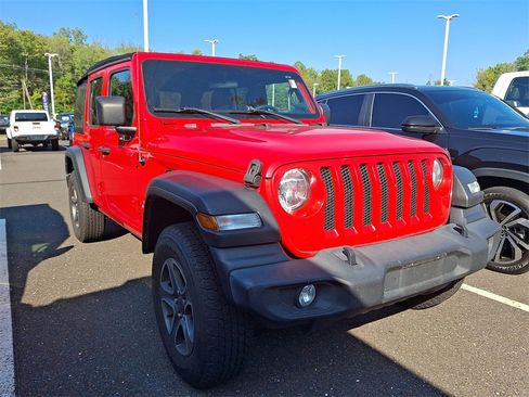 Used 2019 Jeep Wrangler Unlimited Sport S image 3