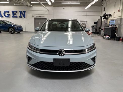 New 2026 Volkswagen Jetta SE FWD image 6