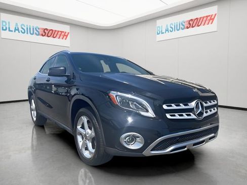Used 2020 Mercedes-Benz GLA 250 4MATIC w/ Premium Package image 1