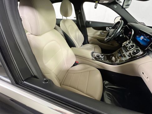 Used 2019 Mercedes-Benz C 300 4MATIC Sedan image 27