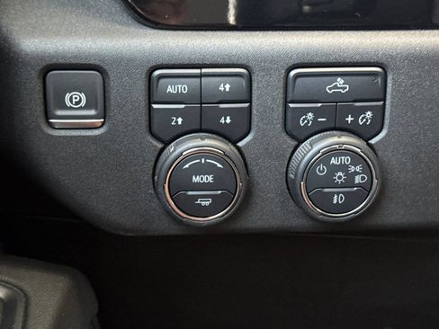 Used 2024 Chevrolet Silverado 1500 RST w/ Convenience Package II AWD/4WD image 39