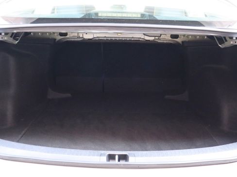 Used 2023 Toyota Corolla LE image 40