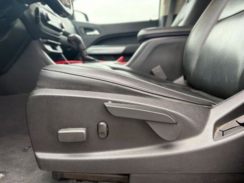 Used 2020 Chevrolet Colorado LT w/ Luxury Package image 37