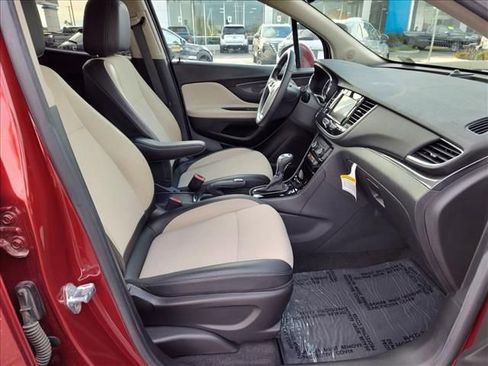 Used 2022 Buick Encore Preferred w/ Safety Package image 11