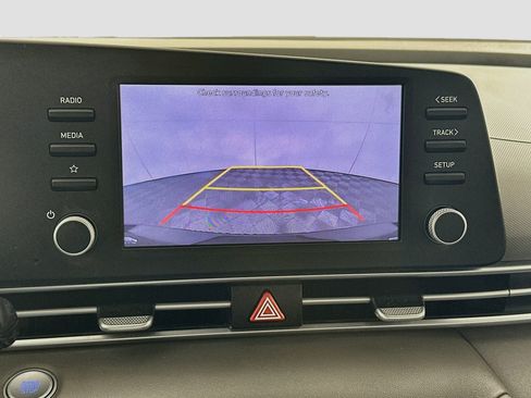 Used 2022 Hyundai Elantra SEL w/ Cargo Package FWD image 22