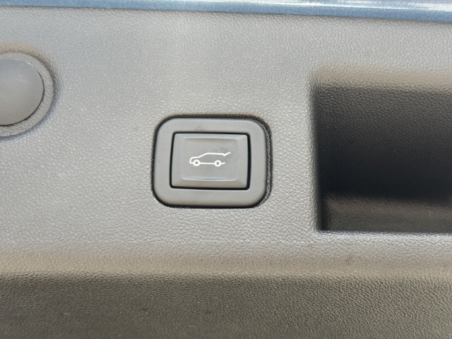Used 2024 Chevrolet Equinox LT FWD image 16