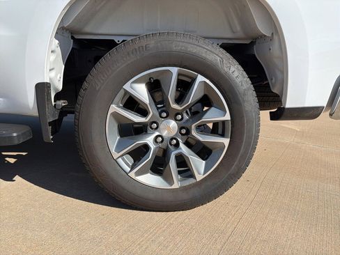 Used 2025 Chevrolet Silverado 1500 LT w/ Safety Package image 12