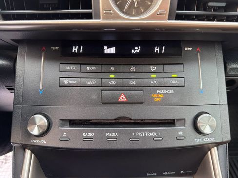 Used 2015 Lexus IS 250 image 27