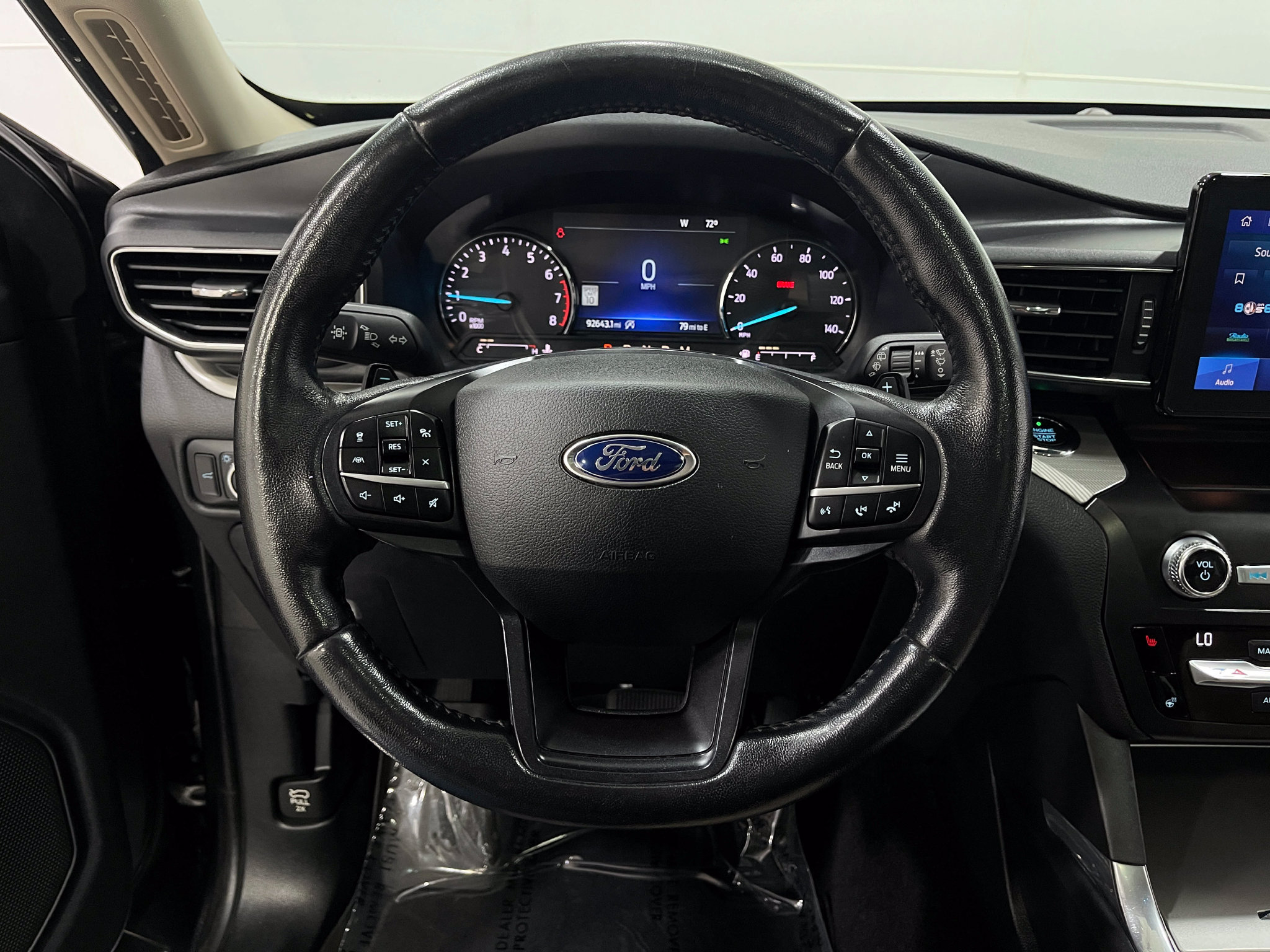 Used 2020 Ford Explorer XLT w/ Equipment Group 202A AWD/4WD image 22