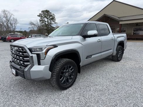 Used 2024 Toyota Tundra Platinum image 1