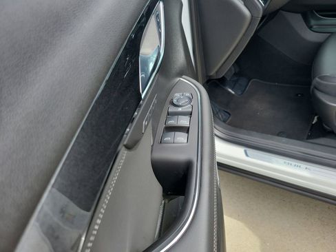 Used 2024 Buick Envision Preferred AWD/4WD image 12