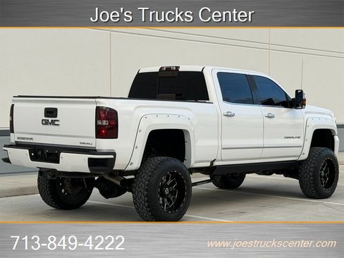 Used 2016 GMC Sierra 2500 Denali w/ Duramax Plus Package image 8