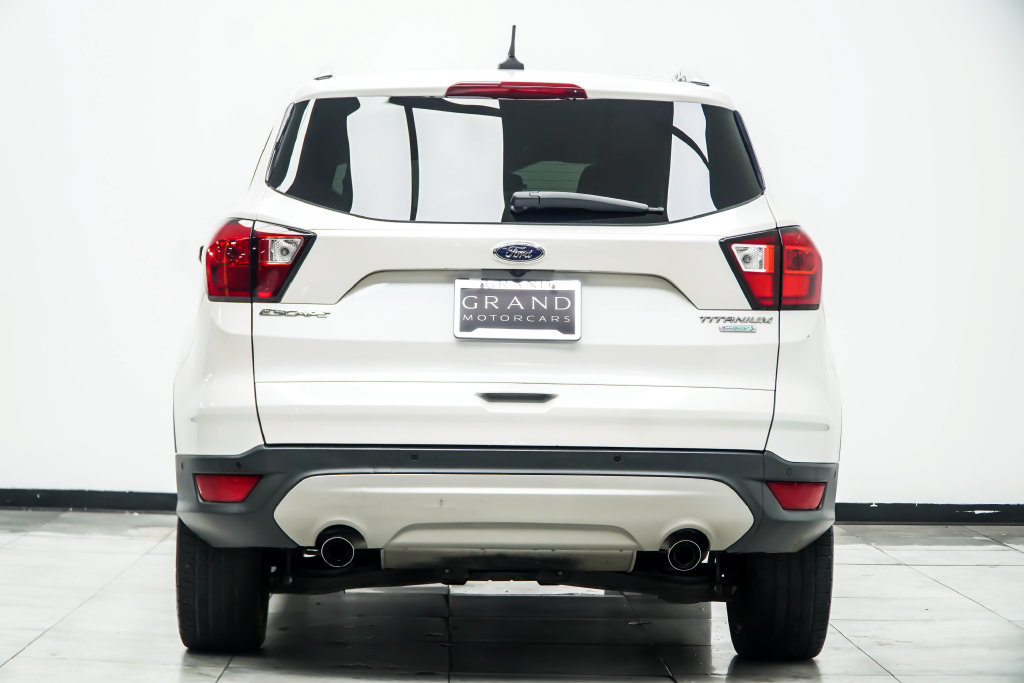 Used 2019 Ford Escape Titanium FWD image 13