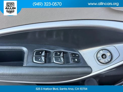 Used 2013 Hyundai Santa Fe Sport 2.0T w/ Technology Pkg FWD image 13
