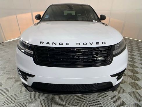 Certified 2025 Land Rover Range Rover Velar Dynamic SE image 9