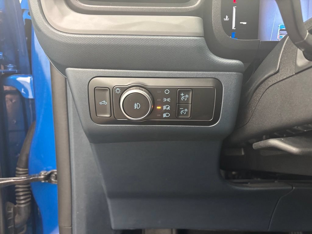 Used 2025 Ford Maverick Lobo AWD/4WD image 28