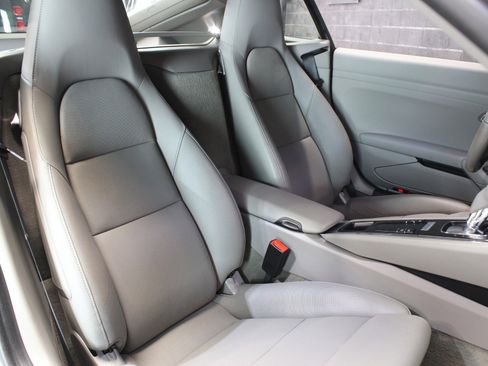 Used 2015 Porsche Cayman image 34