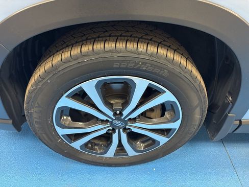 Used 2022 Subaru Forester Limited w/ Popular Package #2 image 19