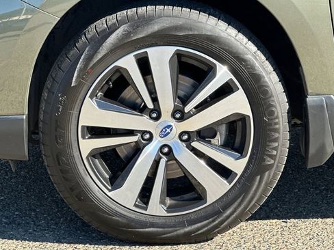 Used 2019 Subaru Outback 2.5i Limited w/ Popular Package #2 image 27