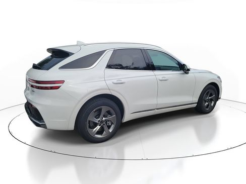 New 2026 Genesis GV70 2.5T Select AWD/4WD image 2