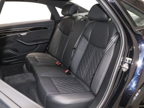 Used 2024 Audi S8 image 28