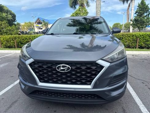 Used 2019 Hyundai Tucson SE FWD image 2