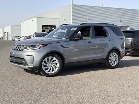 Used 2025 Land Rover Discovery S AWD/4WD image 2
