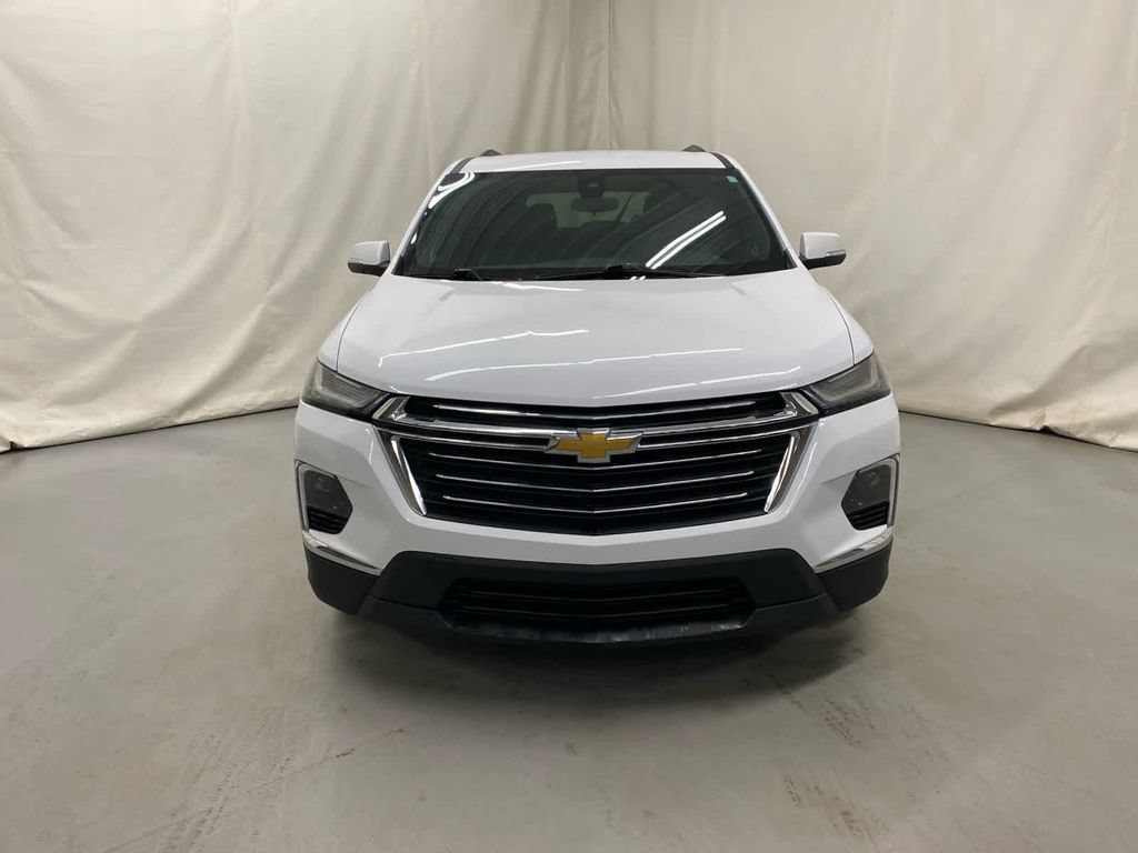 Used 2023 Chevrolet Traverse LT AWD/4WD image 3