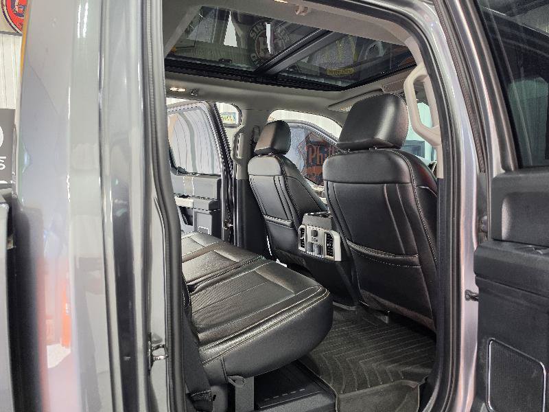 Used 2021 Ford F250 Lariat w/ Lariat Ultimate Package AWD/4WD image 18